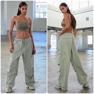 Local European Green Parachute Baggy Wide Leg Y2K Cargo Pants Size S/M
